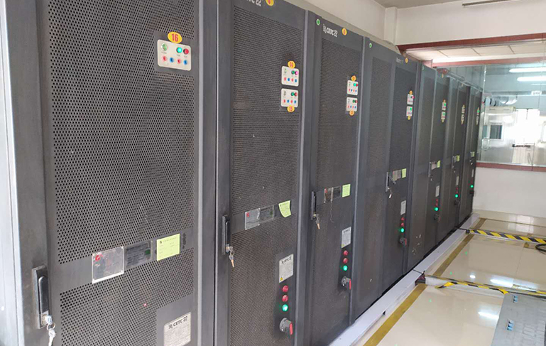 多功能電池測試系統